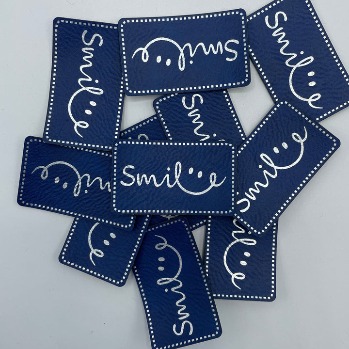 Kunstleder-Label 50x30 mm // "Smile" :)