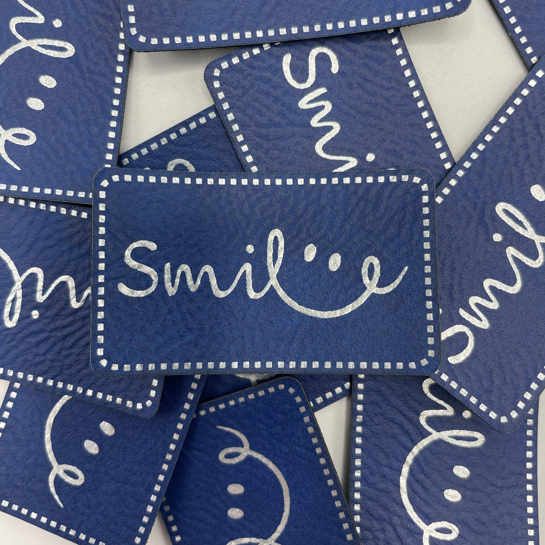 Kunstleder-Label 50x30 mm // "Smile" :)