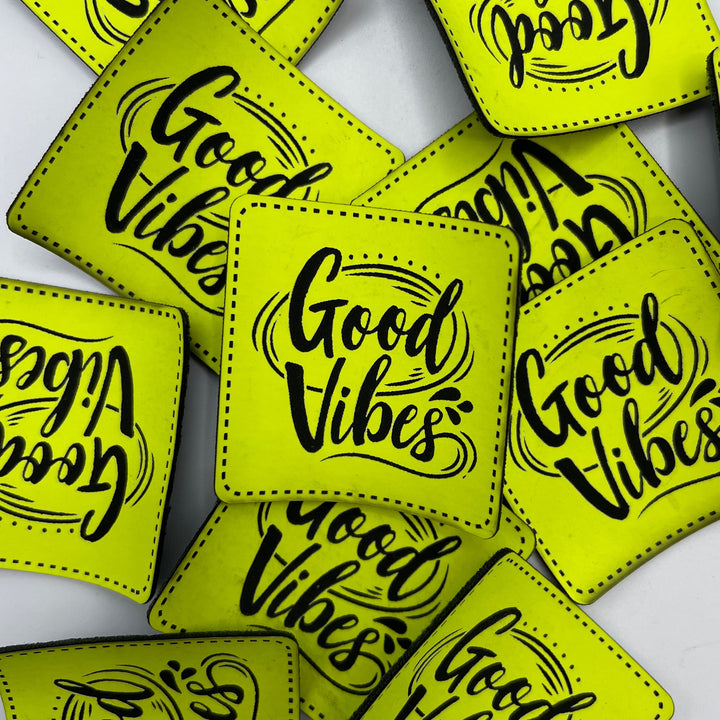 Kunstleder-Label 40x40 mm // "Good Vibes"