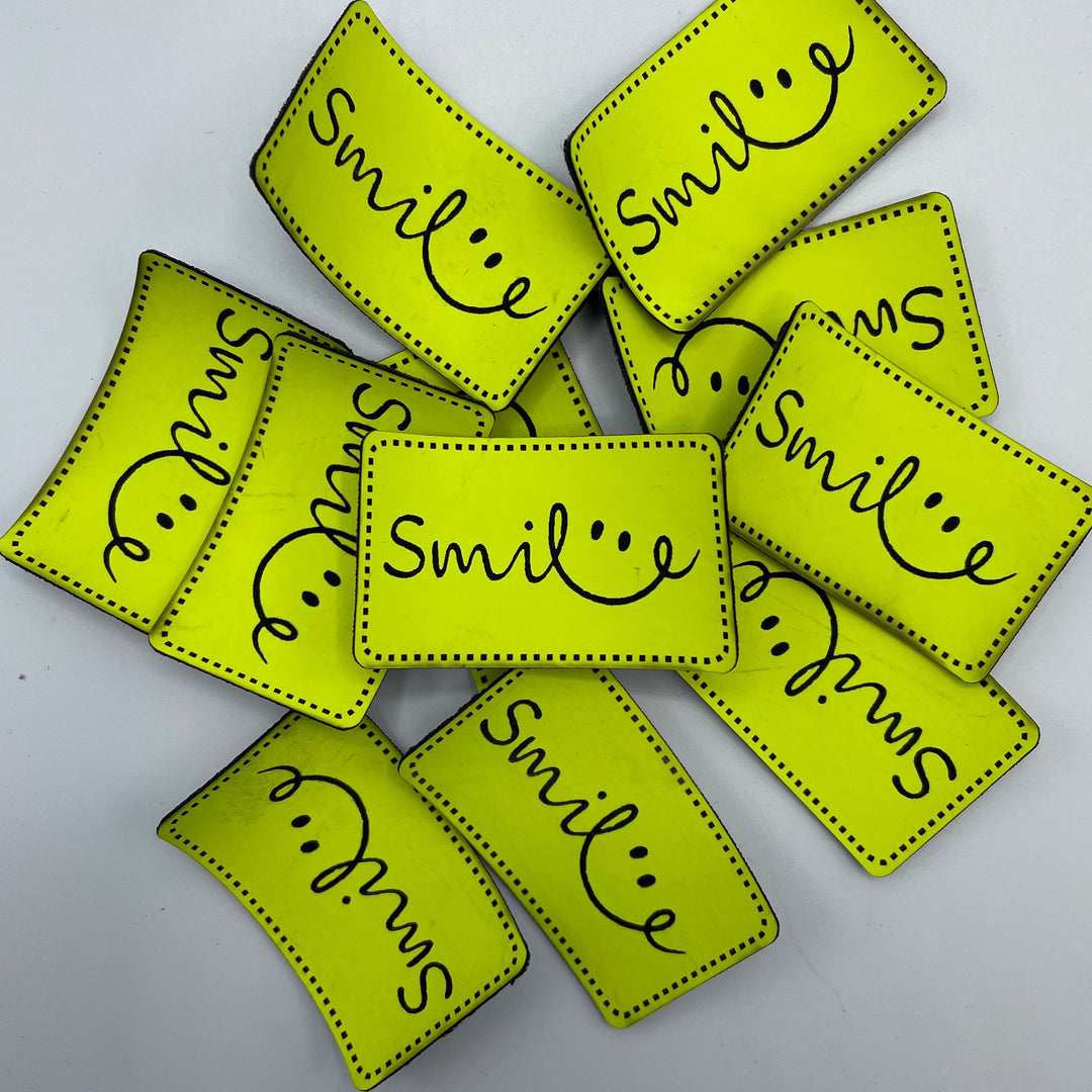 Kunstleder-Label 50x30 mm // "Smile" :)