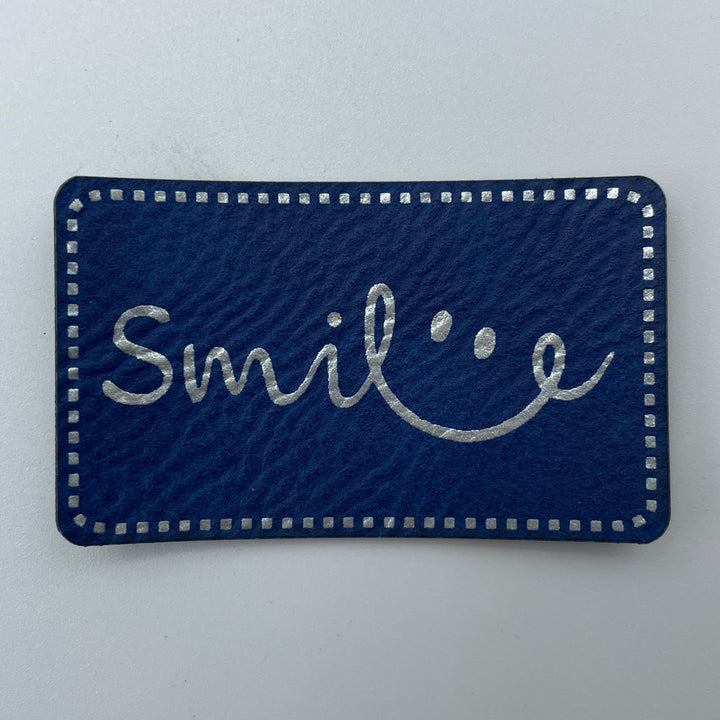 Kunstleder-Label 50x30 mm // "Smile" :)