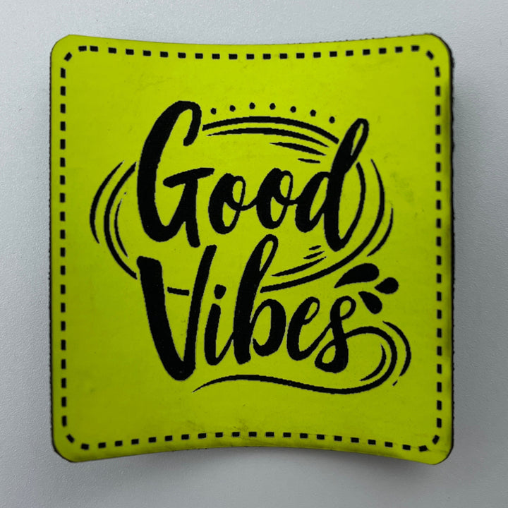 Kunstleder-Label 40x40 mm // "Good Vibes"