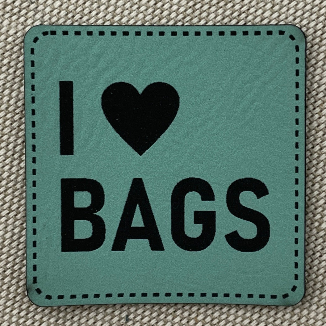 Kunstleder-Label 40x40 mm // I ❤️ BAGS