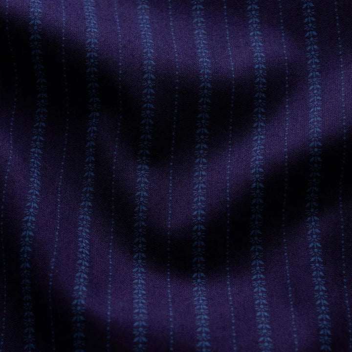Webware Baumwolle Renforcé mercerisiert für Trachten feine Muster-Streifen // dunkles lila